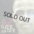 AZ / DOE OR DIE  (¥1000)
