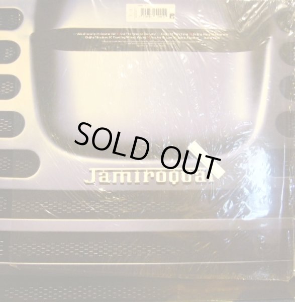 画像2: JAMIROQUAI / TRAVELLING WITHOUT MOVING  (UK-2LP) (2)