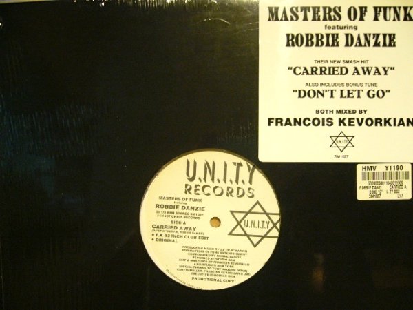 画像1: MASTERS OF FUNK FEATURING ROBBIE DANZIE ‎/ CARRIED AWAY  (1)